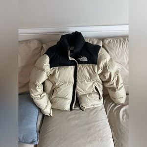 The North Face Nuptse Jacket size Men’s Medium/ Women’s Large